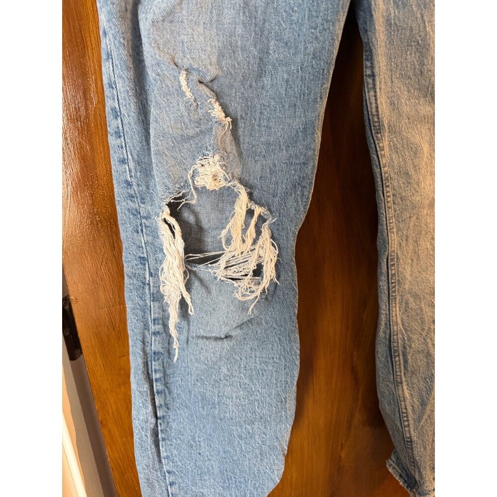 Abercrombie & Fitch “The Dad High Rise” Jeans Light Wash Women’s Size 31 - Picture 3 of 5
